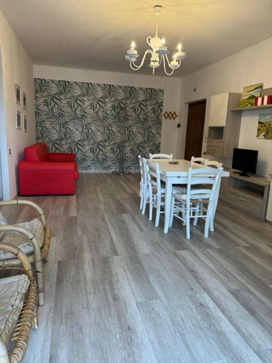 Appartamento Clara 11 Follonica Εξωτερικό φωτογραφία